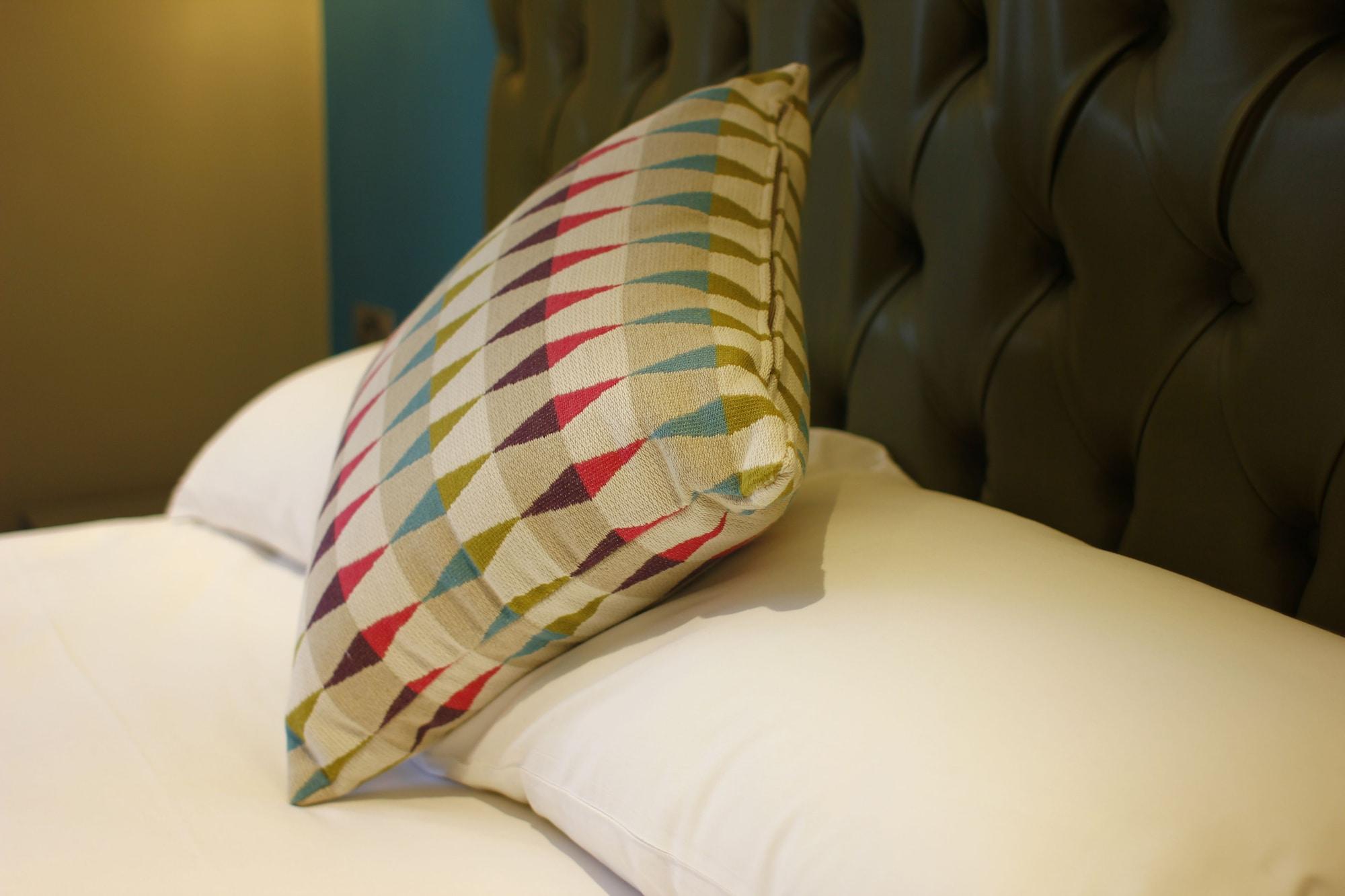 The Victoria Hotel Manchester By Compass Hospitality Oldham Exteriör bild