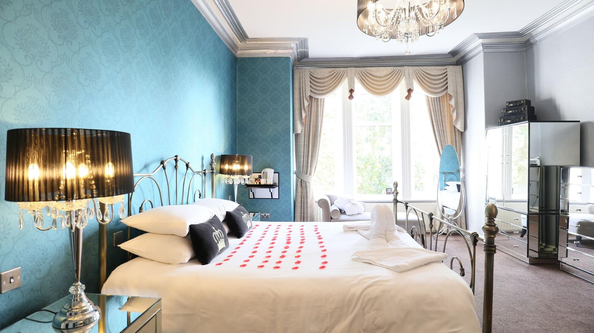 The Victoria Hotel Manchester By Compass Hospitality Oldham Exteriör bild