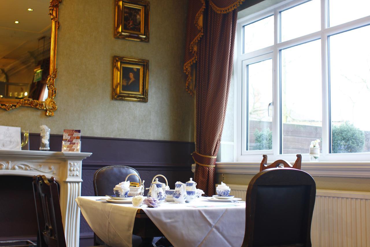 The Victoria Hotel Manchester By Compass Hospitality Oldham Exteriör bild