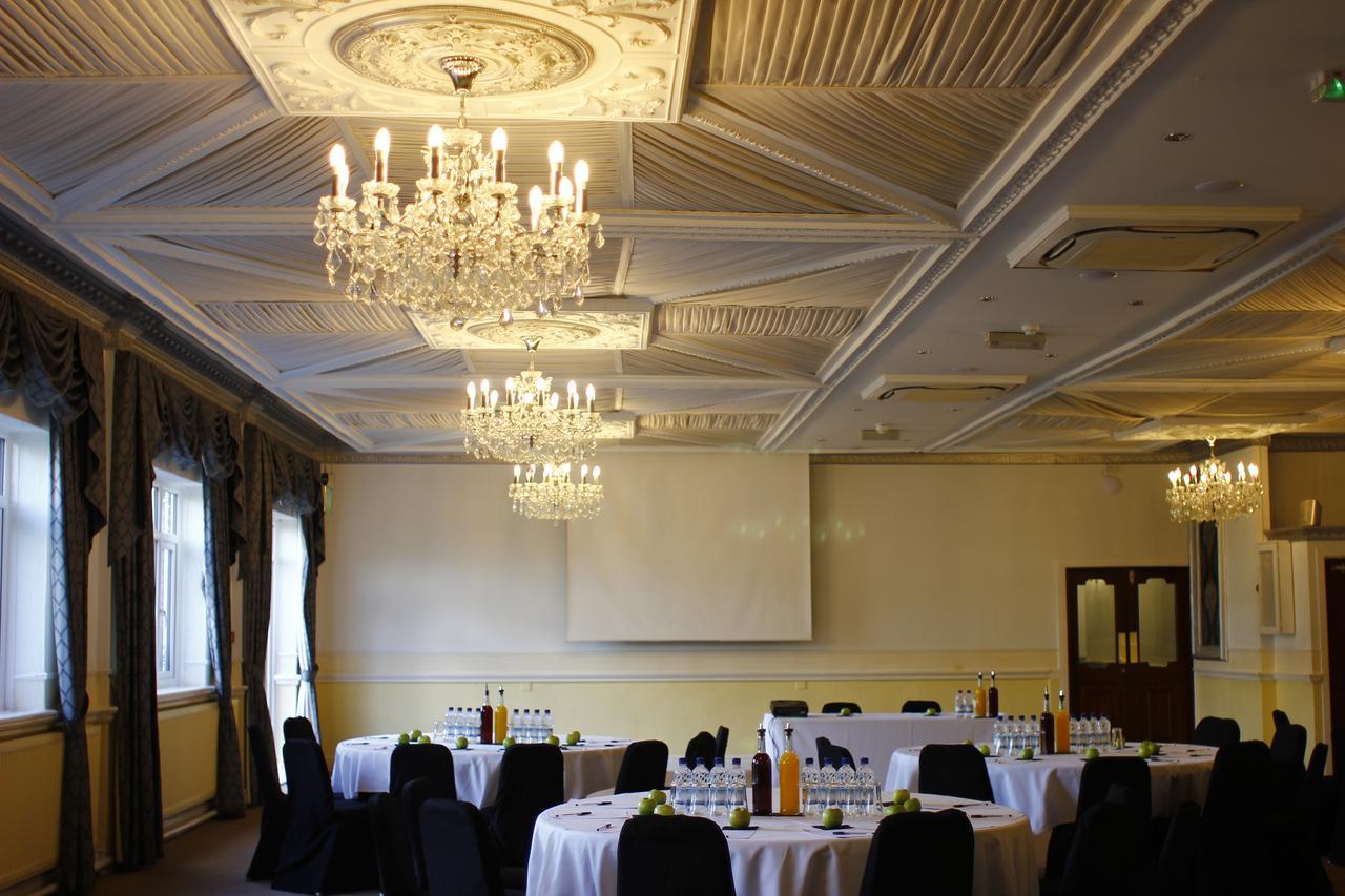 The Victoria Hotel Manchester By Compass Hospitality Oldham Exteriör bild