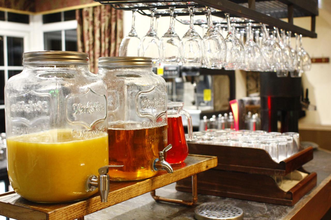The Victoria Hotel Manchester By Compass Hospitality Oldham Exteriör bild