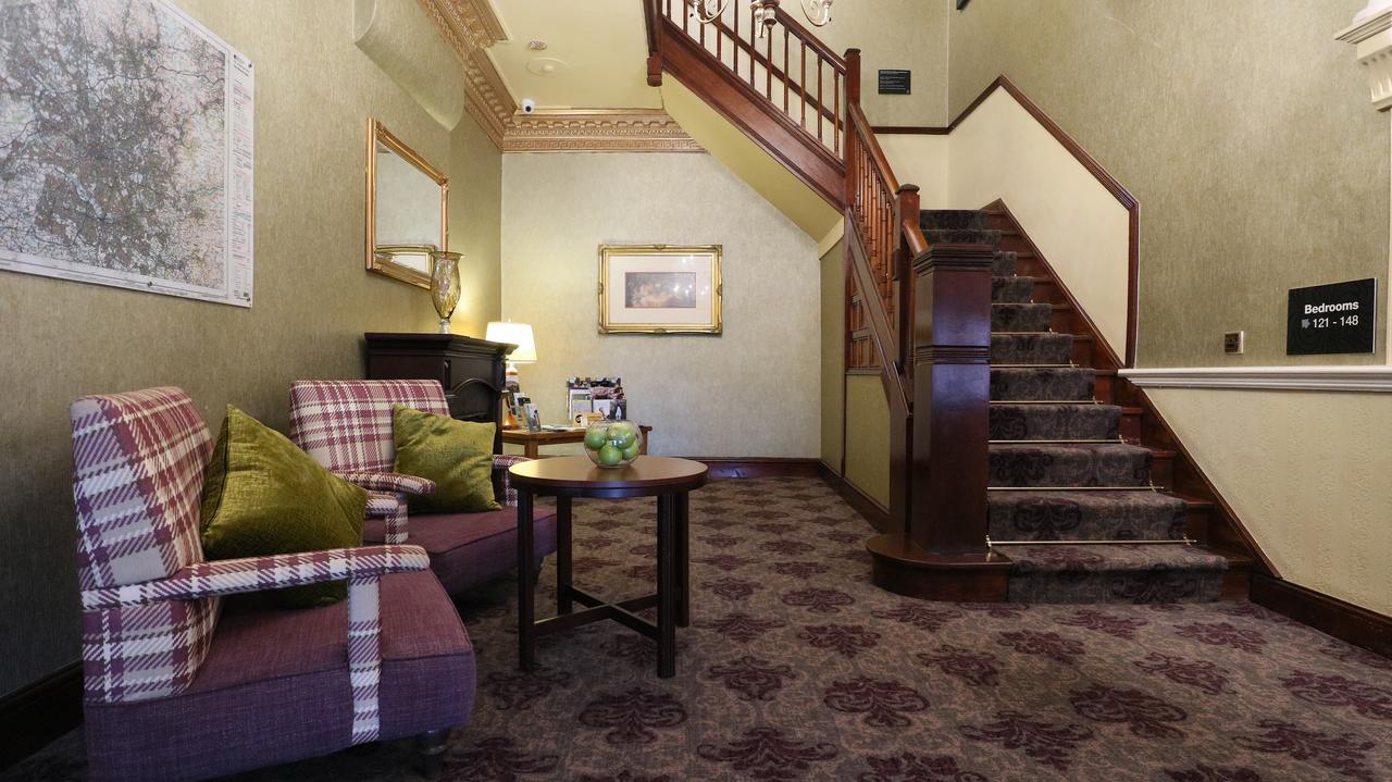 The Victoria Hotel Manchester By Compass Hospitality Oldham Exteriör bild