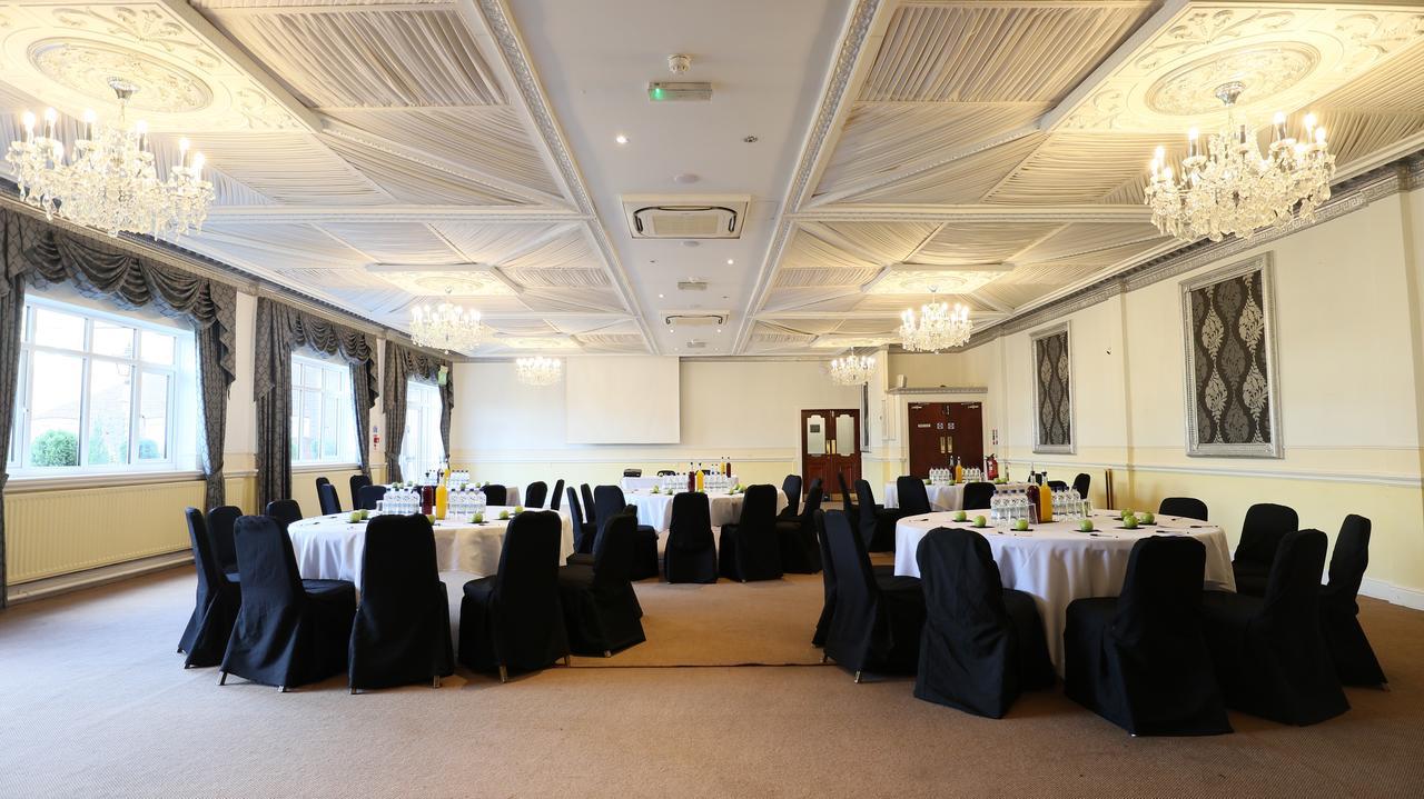 The Victoria Hotel Manchester By Compass Hospitality Oldham Exteriör bild
