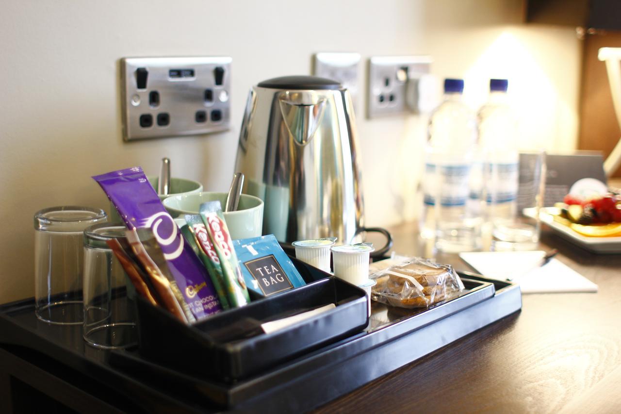 The Victoria Hotel Manchester By Compass Hospitality Oldham Exteriör bild